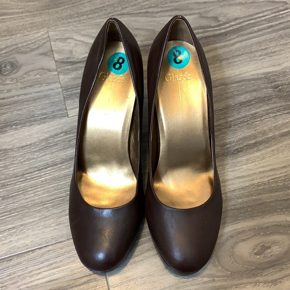 Brown high heels - Picture 2 of 6